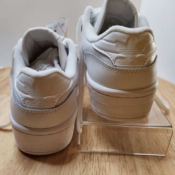 Adidas Rivalry Low Sneakers – Women’s Size 8 – White - Picture 6 of 12